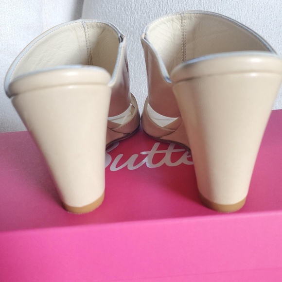 Butter italian leather nude wedge sandals - Picture 4 of 6